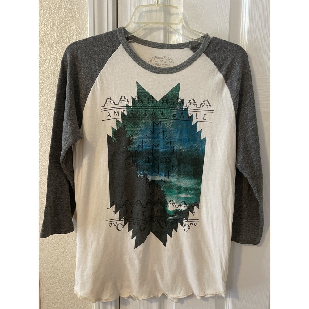American Eagle White Southwest Aztec Athletic Fit Shirt 3/4 Sleeve Size XS